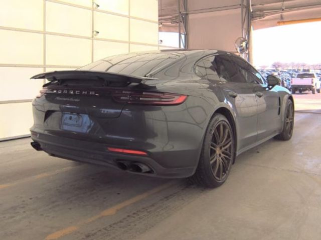 2018 Porsche Panamera Turbo