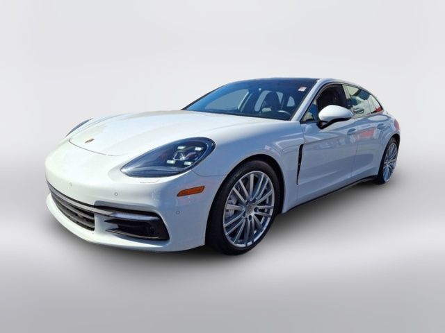 2018 Porsche Panamera 4