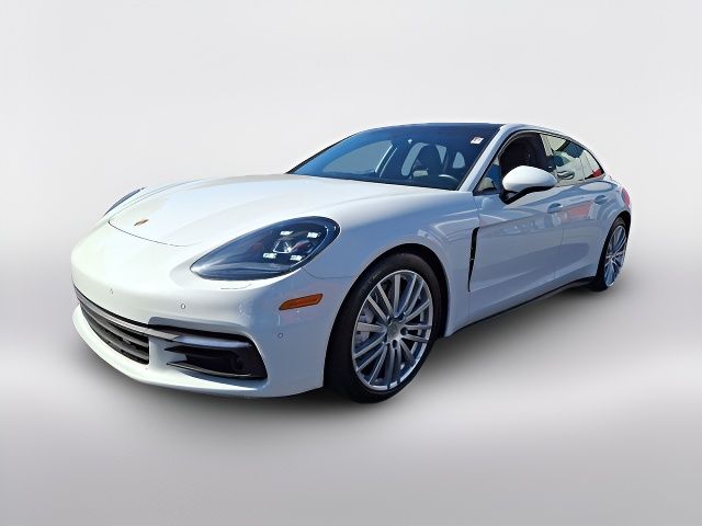 2018 Porsche Panamera 4