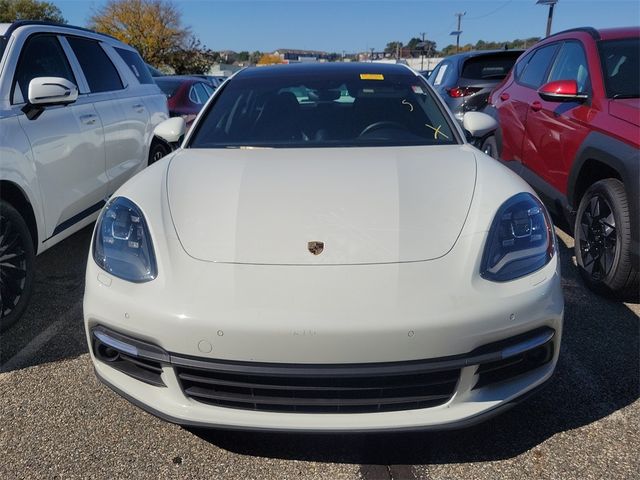 2018 Porsche Panamera 4