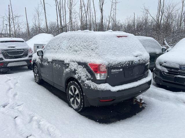 2018 Subaru Forester Base