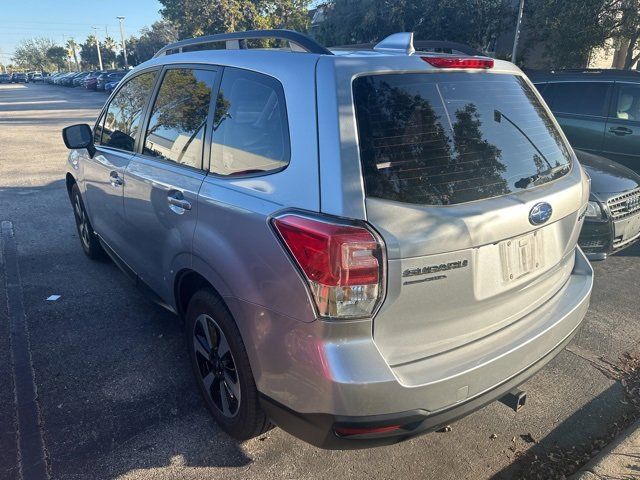 2018 Subaru Forester Base