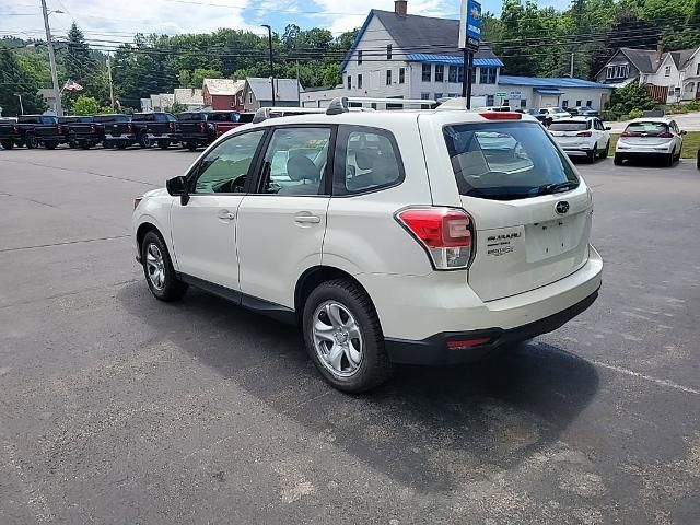 2018 Subaru Forester Base