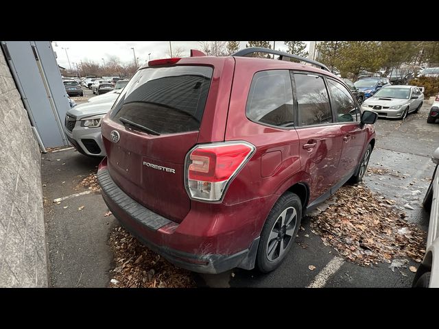 2018 Subaru Forester Base