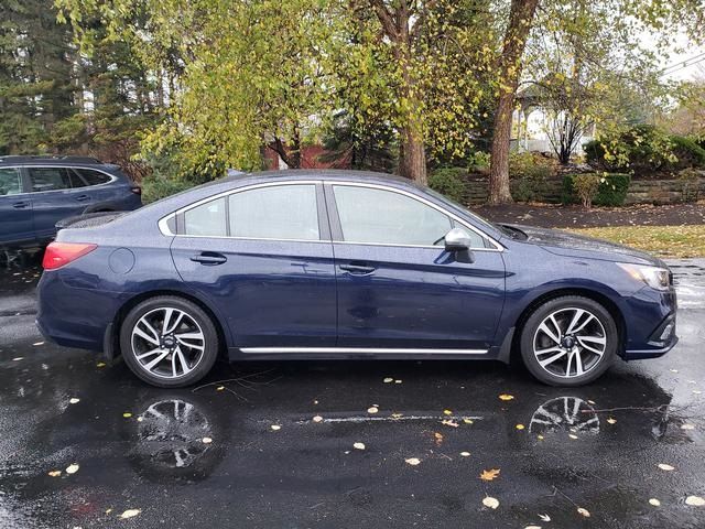 2018 Subaru Legacy Sport