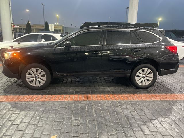 2018 Subaru Outback Base