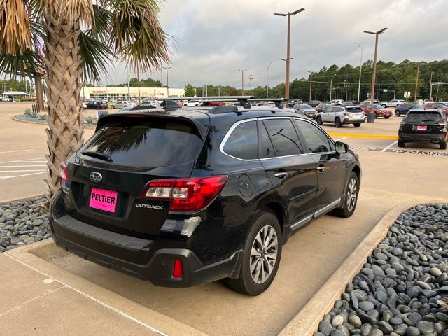 2018 Subaru Outback Touring