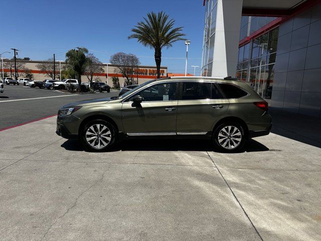 2018 Subaru Outback Touring