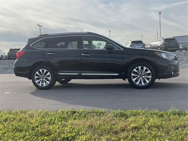 2018 Subaru Outback Touring