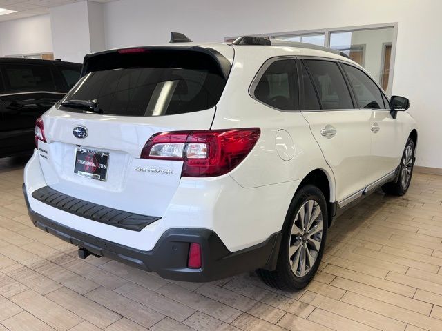 2018 Subaru Outback Touring