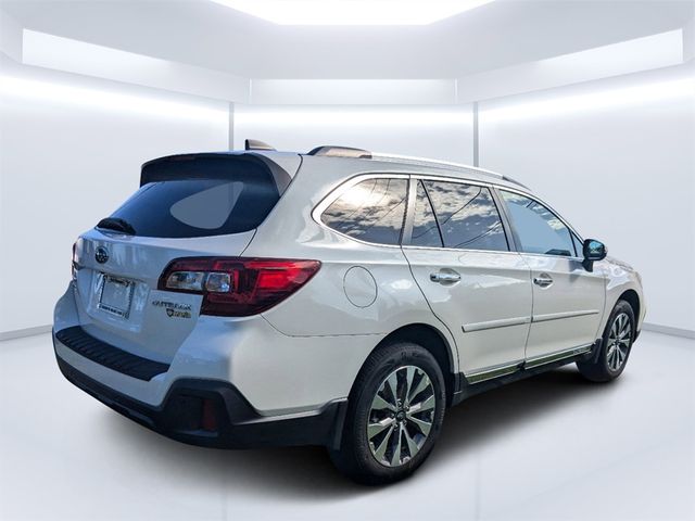 2018 Subaru Outback Touring