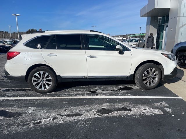 2018 Subaru Outback Touring