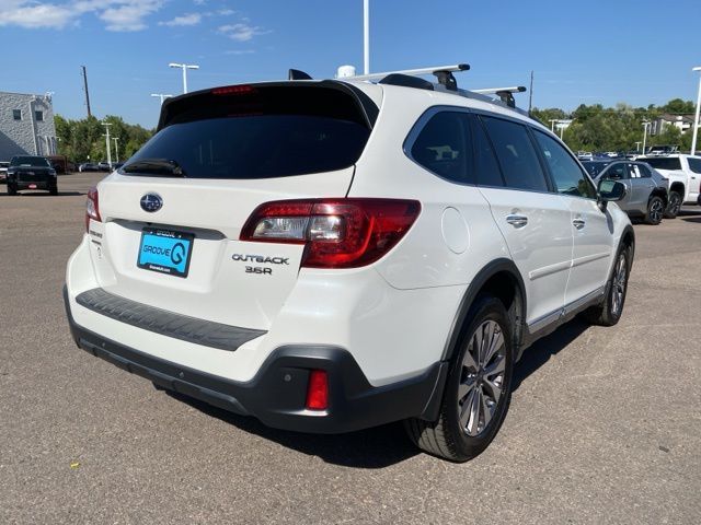 2018 Subaru Outback Touring