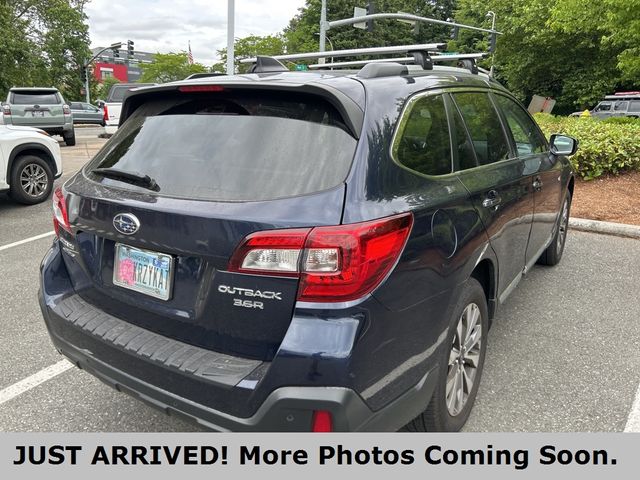 2018 Subaru Outback Touring