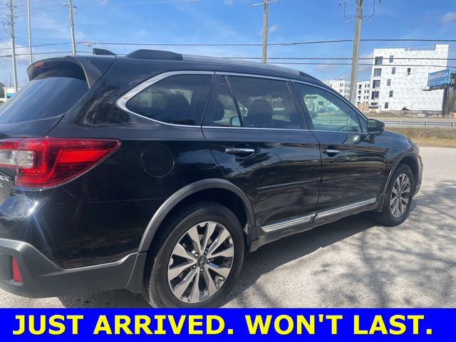 2018 Subaru Outback Touring