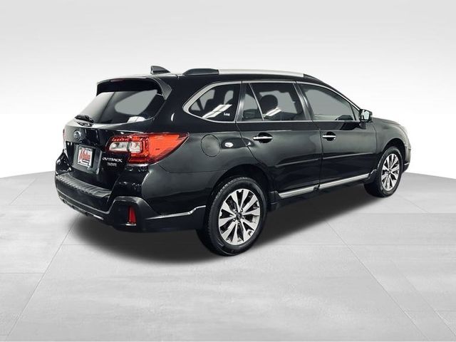 2018 Subaru Outback Touring