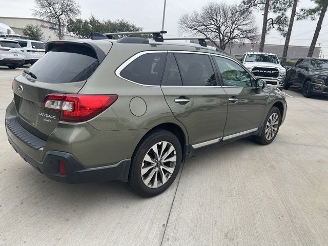 2018 Subaru Outback Touring