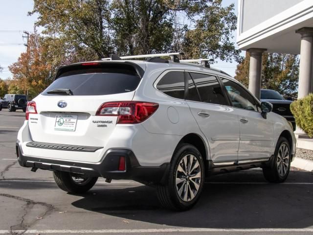 2018 Subaru Outback Touring