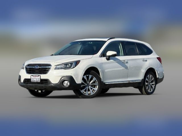 2018 Subaru Outback Touring