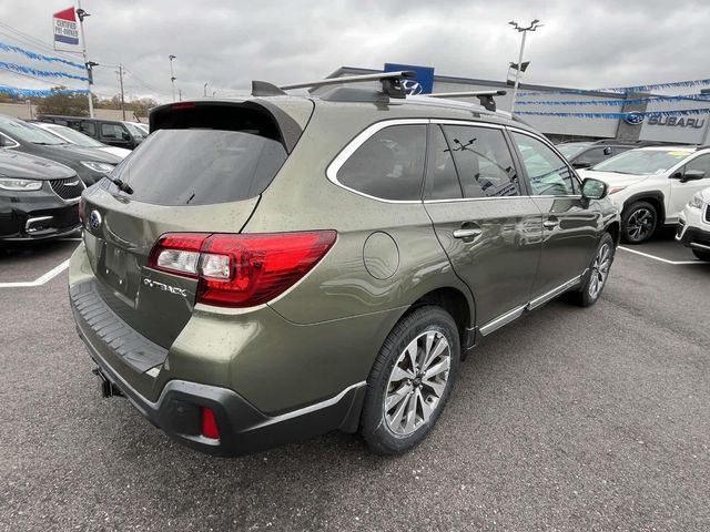 2018 Subaru Outback Touring