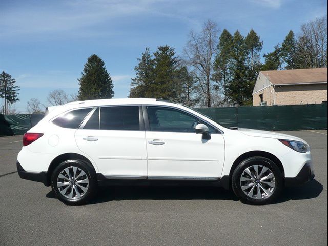 2018 Subaru Outback Touring