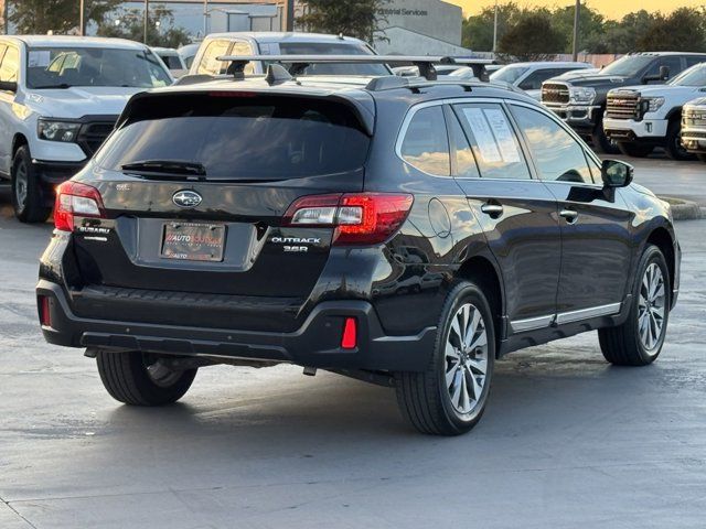 2018 Subaru Outback Touring