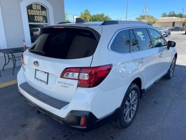 2018 Subaru Outback Touring