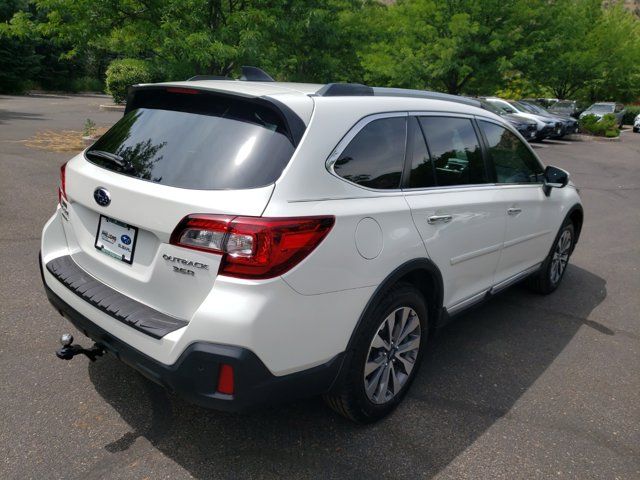 2018 Subaru Outback Touring