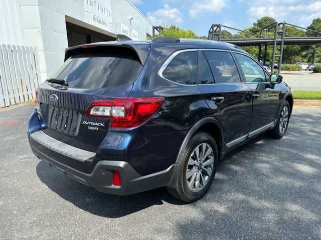 2018 Subaru Outback Touring