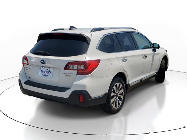 2018 Subaru Outback Touring