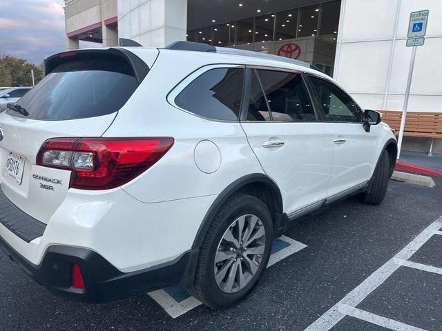 2018 Subaru Outback Touring