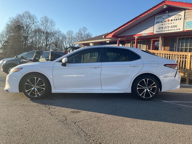 2018 Toyota Camry SE