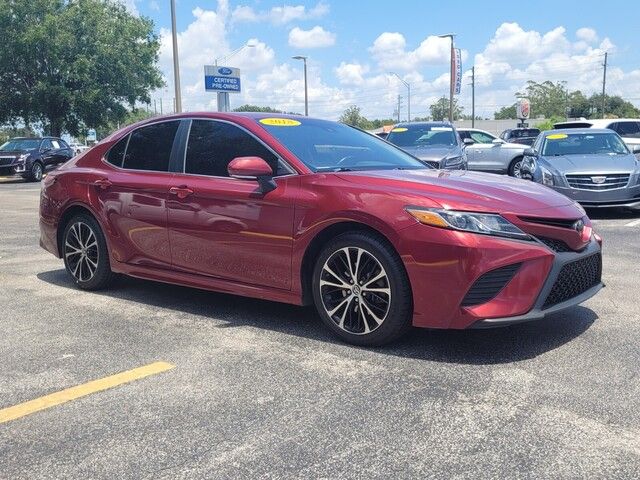 2018 Toyota Camry SE