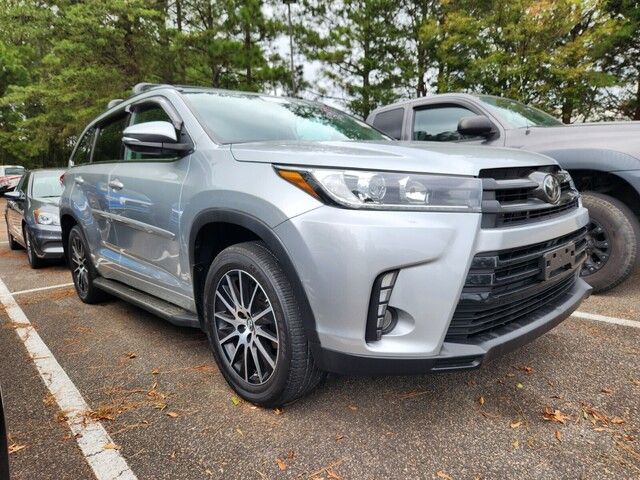 2018 Toyota Highlander SE