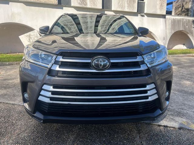 2018 Toyota Highlander SE