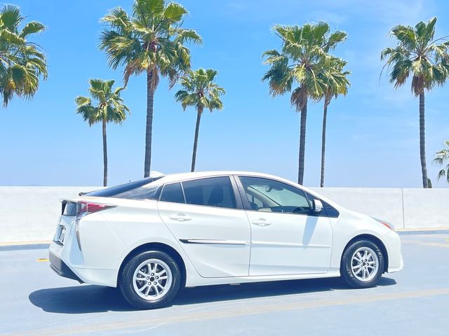 2018 Toyota Prius 