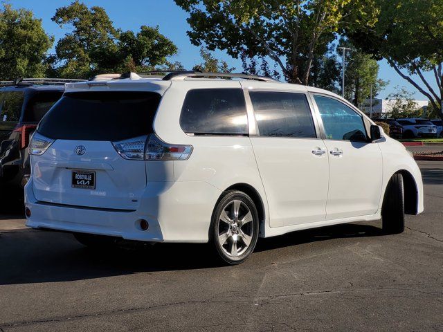 2018 Toyota Sienna 