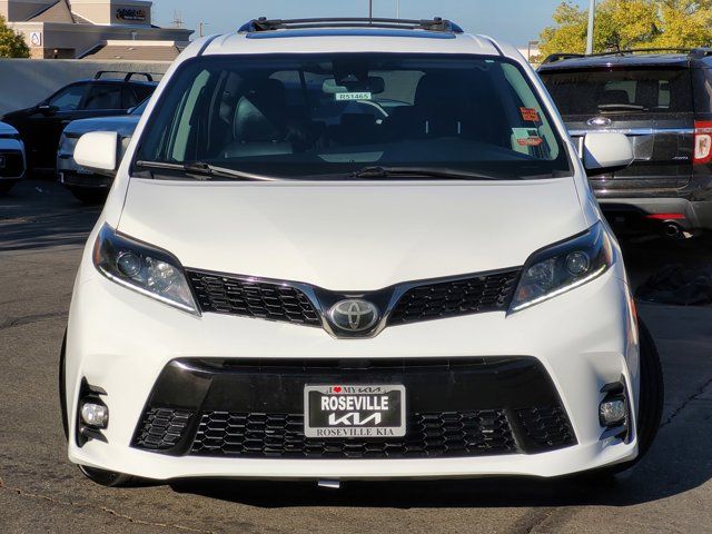 2018 Toyota Sienna 