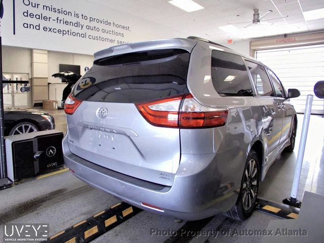 2018 Toyota Sienna XLE