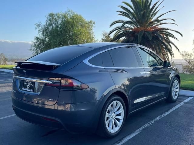 2018 Tesla Model X 75D