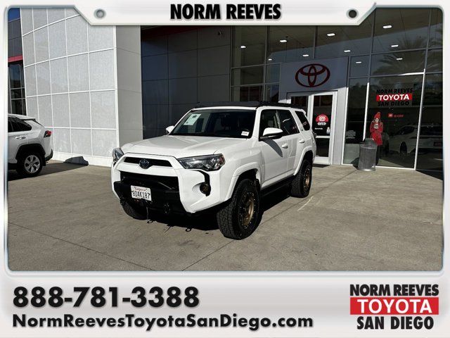 2018 Toyota 4Runner SR5