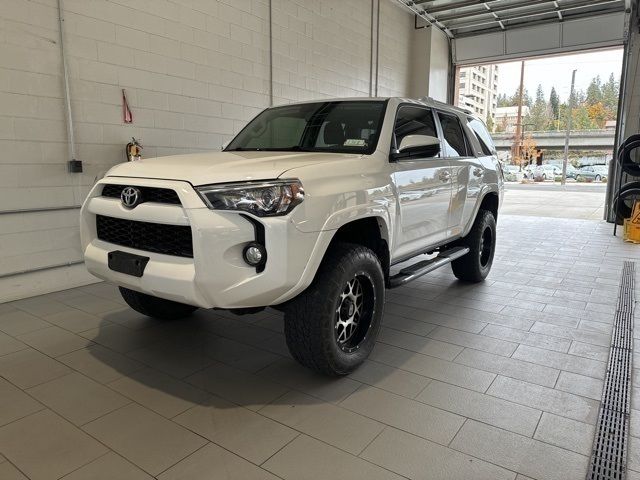 2018 Toyota 4Runner SR5