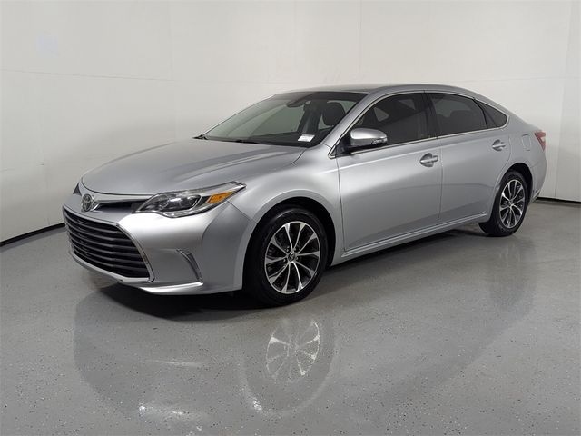 2018 Toyota Avalon XLE