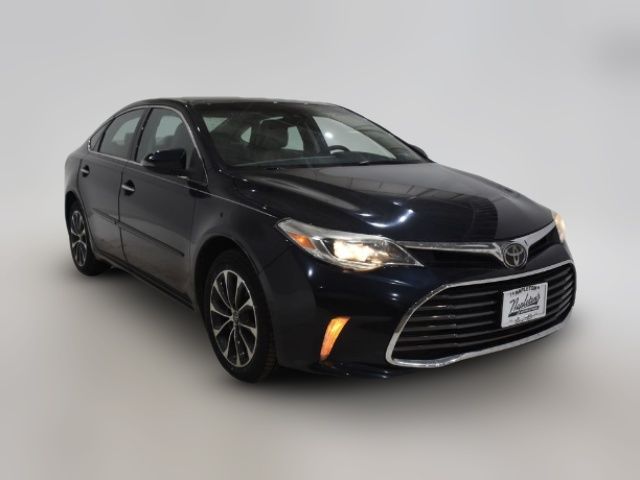 2018 Toyota Avalon XLE