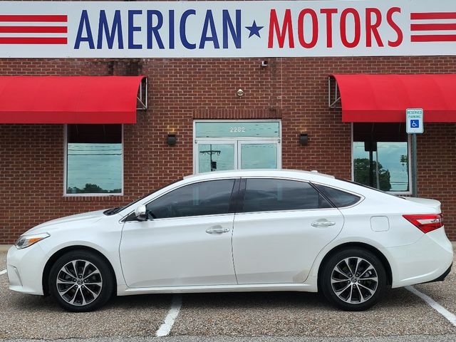 2018 Toyota Avalon XLE