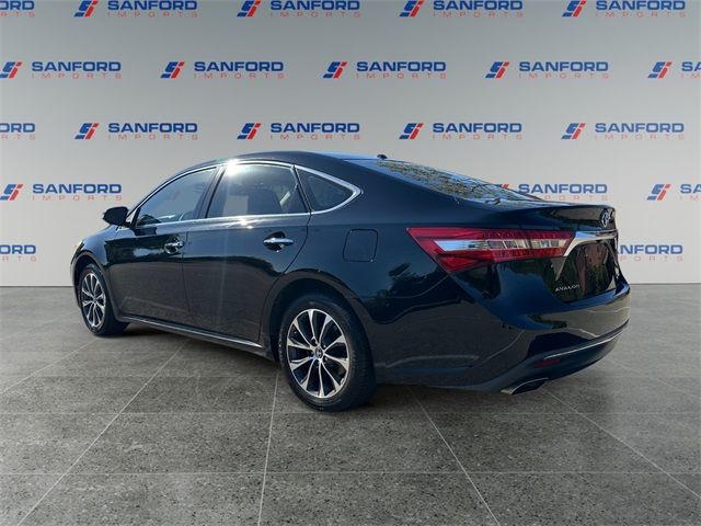 2018 Toyota Avalon XLE