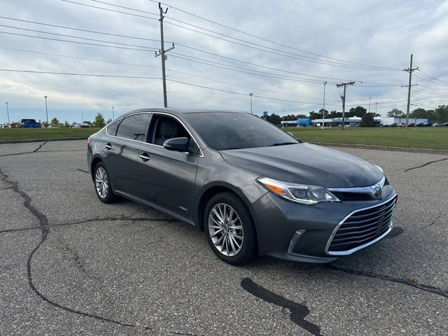 2018 Toyota Avalon Hybrid XLE Plus