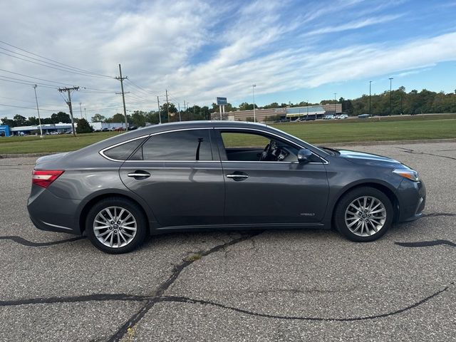 2018 Toyota Avalon Hybrid XLE Plus