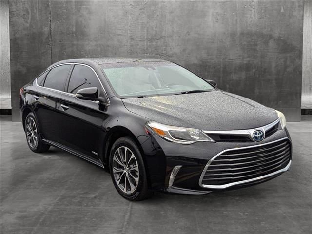 2018 Toyota Avalon Hybrid XLE Premium