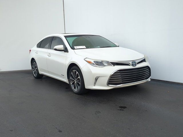 2018 Toyota Avalon Hybrid XLE Premium